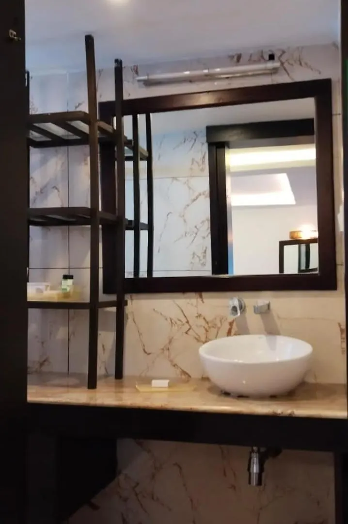 Hotel Boche Island By Oxygen Resort Kochi